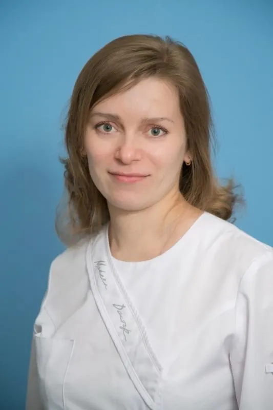 Врач офтальмолог Лобанова Елена Вячеславовна.